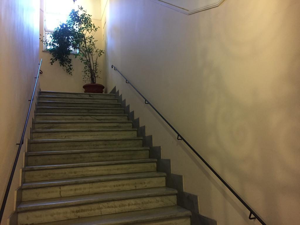 Domus Capilupi Bed & Breakfast Rome Bagian luar foto
