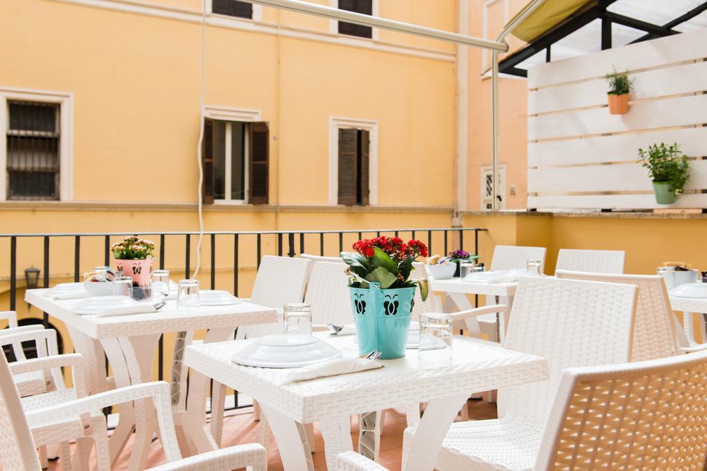 Domus Capilupi Bed & Breakfast Rome Bagian luar foto