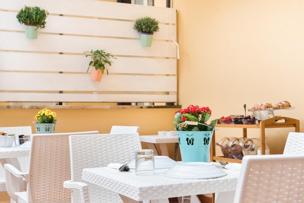 Domus Capilupi Bed & Breakfast Rome Bagian luar foto
