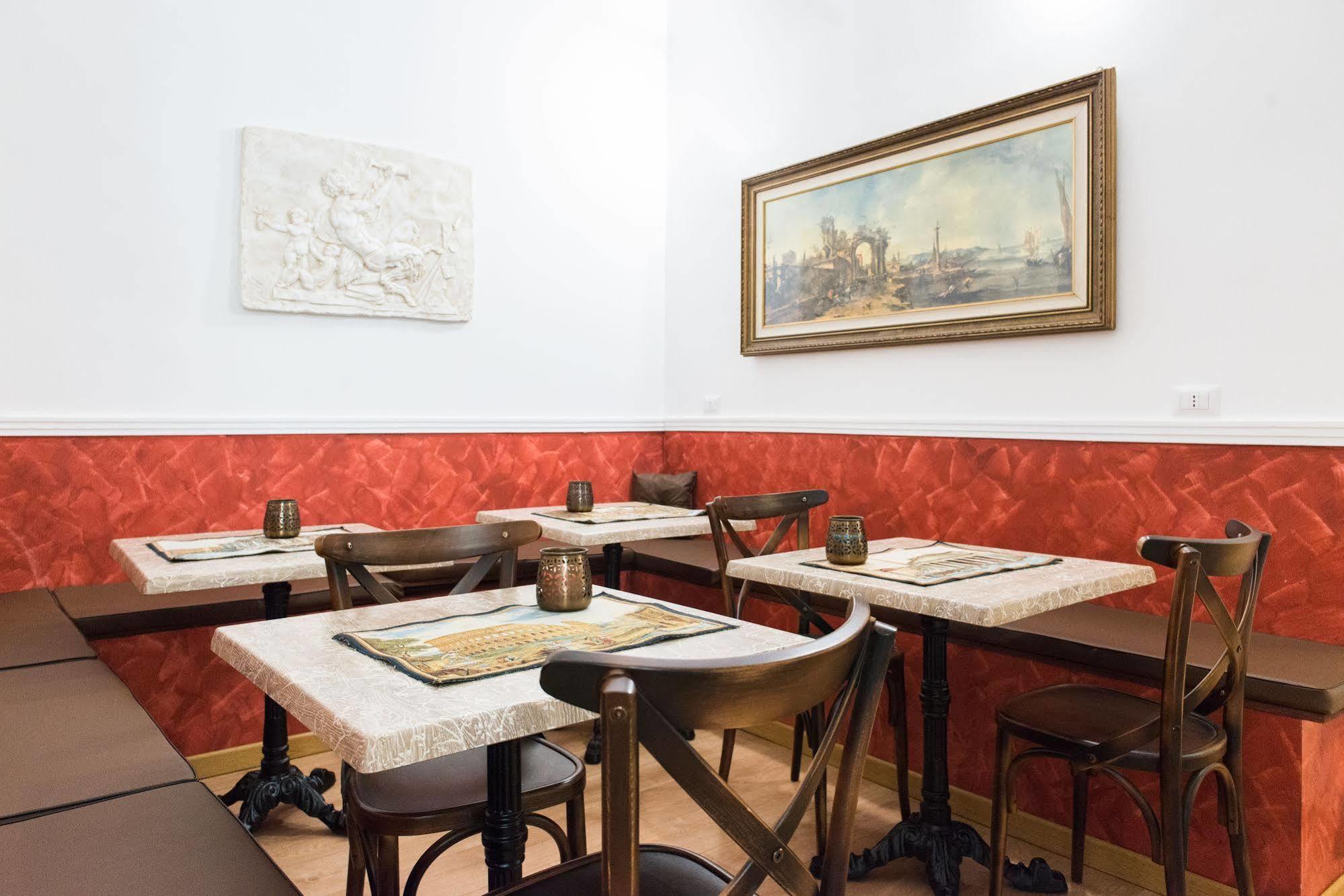 Domus Capilupi Bed & Breakfast Rome Bagian luar foto