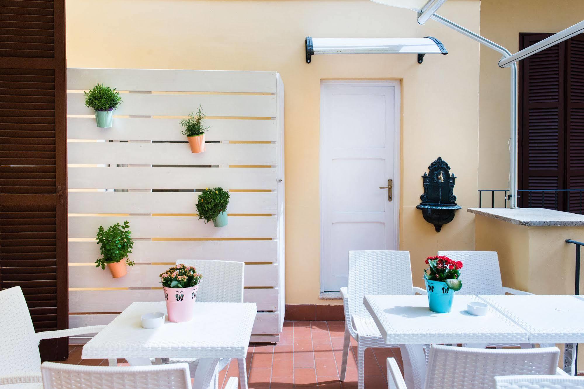 Domus Capilupi Bed & Breakfast Rome Bagian luar foto